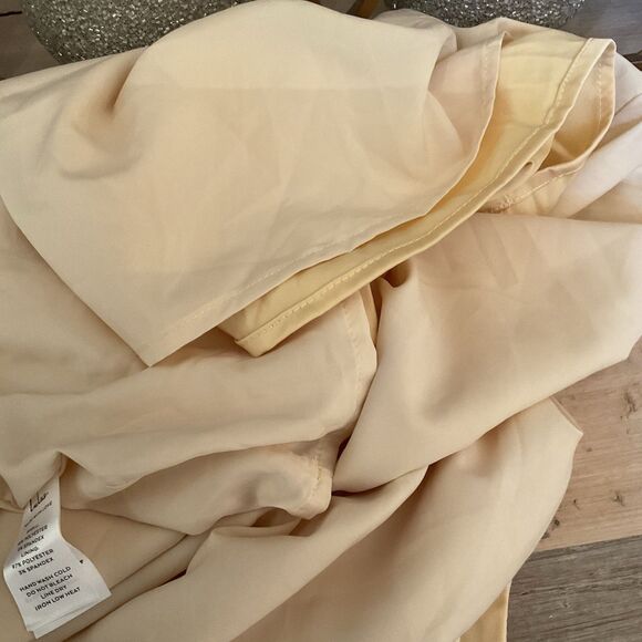 Lulus Truly the Cutest Dress Women's M Light Yellow Satin Mini Square Neck NWT - Picture 9 of 9